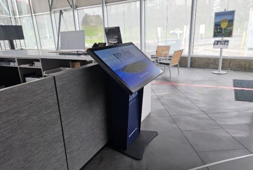 Explore Steuben Museum of Glass 43in Landscape Kiosk