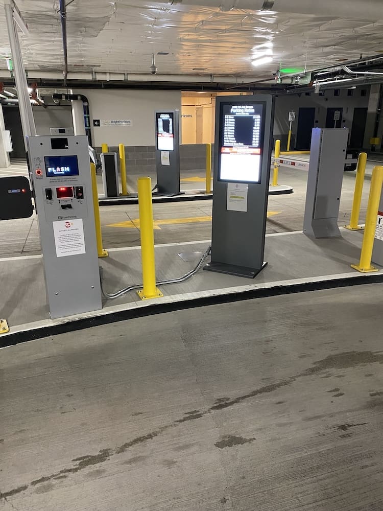 Amazon Seattle WA Kiosk 3 Amazon Seattle WA Kiosk 3